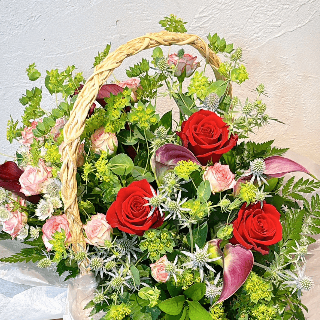【クール便でお届け】アレンジメント 赤＆濃い色 誕生日 結婚 記念日 お祝 開店祝い 開業祝い メッセージカード付